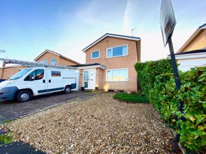 Driveway/Front Elevation- click for photo gallery